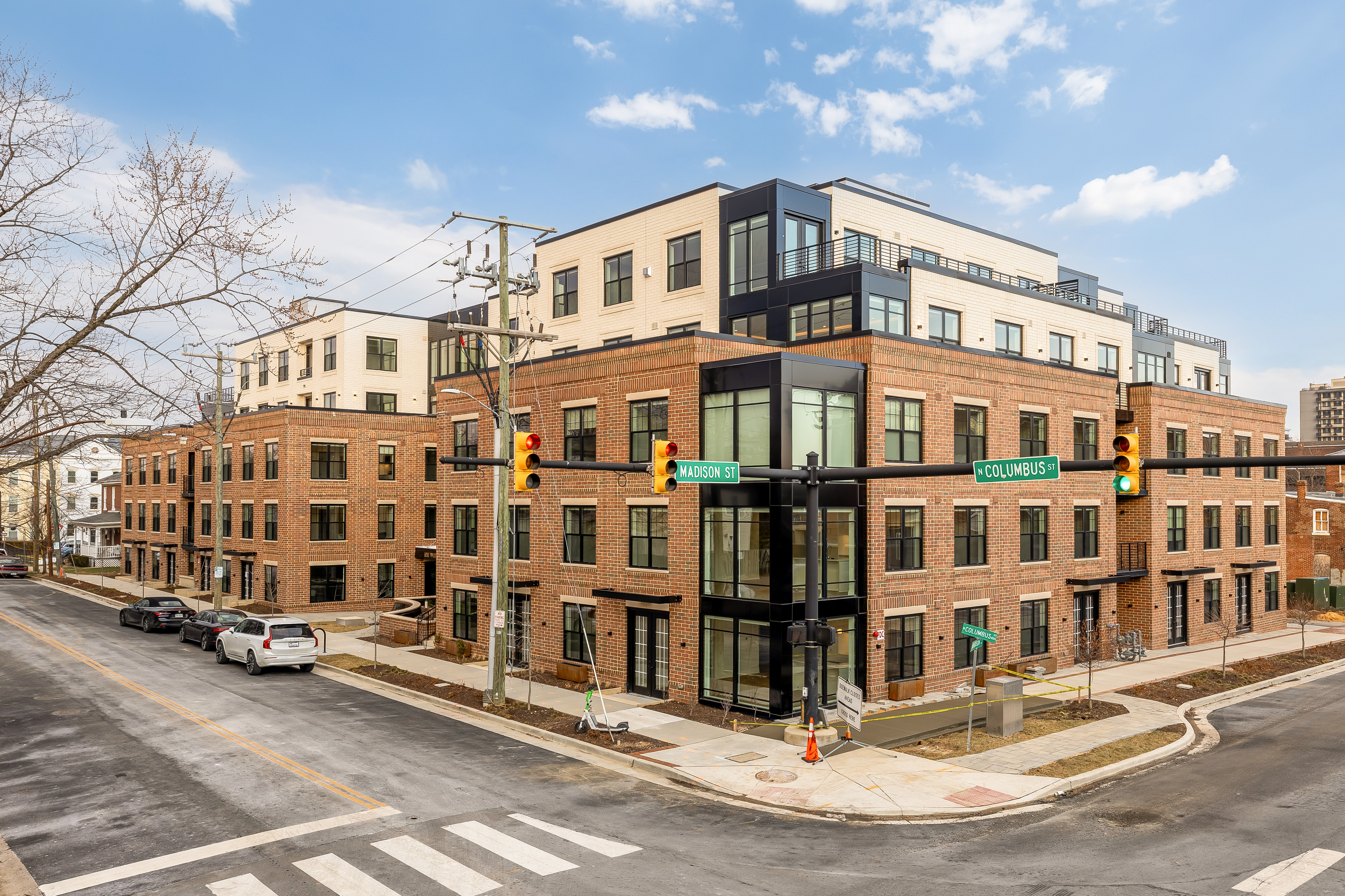 811 n columbus st 213 0001