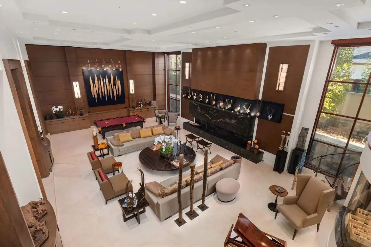 a design story 7209 arrowood road residence 3