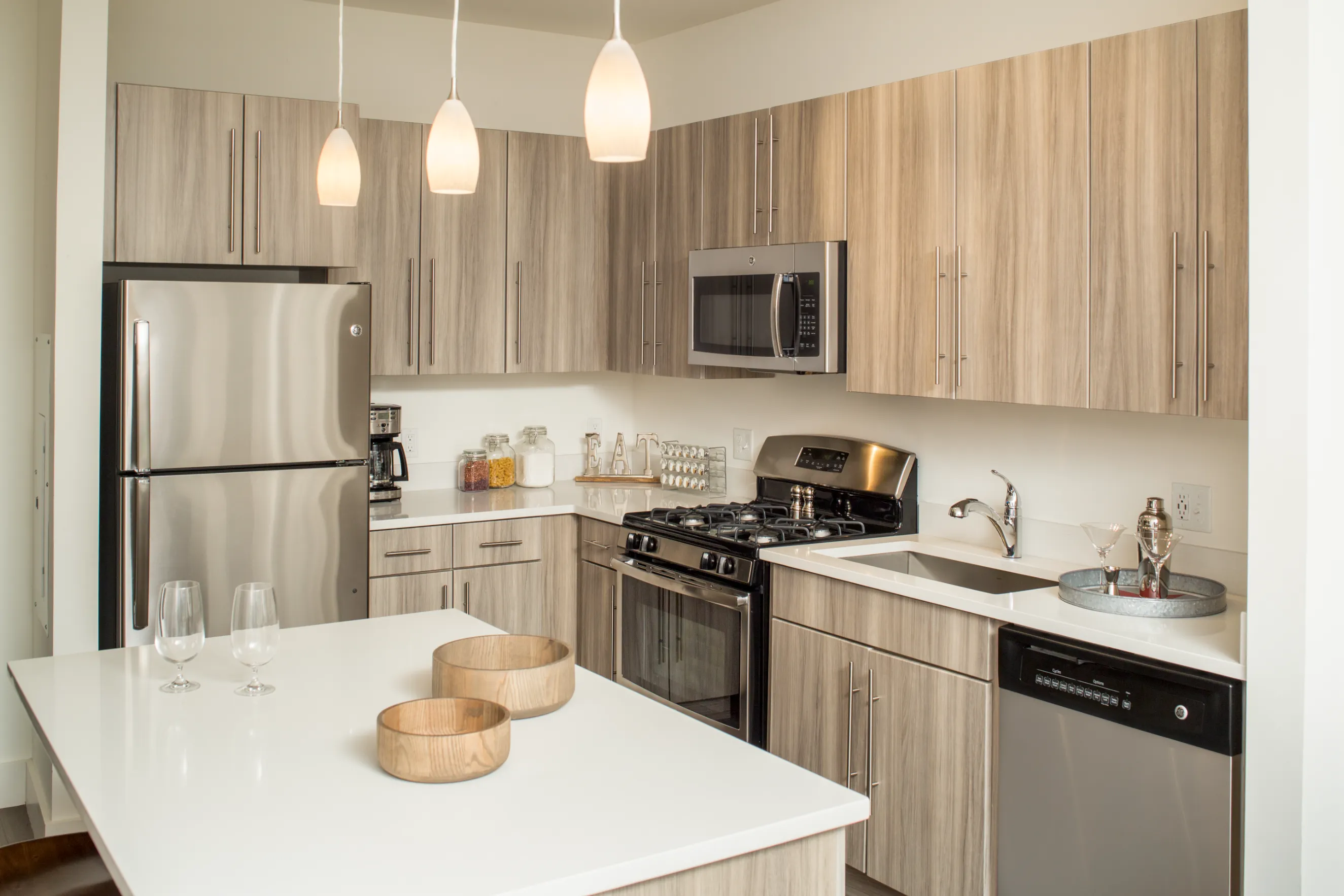 vivian apartment building 4